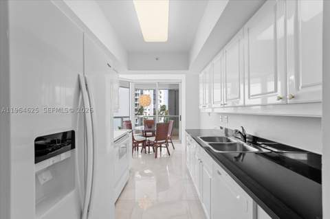 21055 Yacht Club Dr 802, Aventura FL - photo 16 of 32
