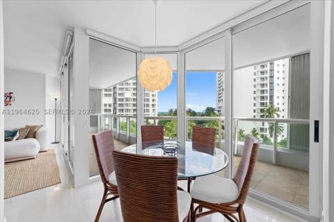 21055 Yacht Club Dr 802, Aventura FL - photo 17 of 32
