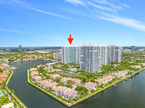 21055 Yacht Club Dr 802, Aventura FL - photo 7 of 32