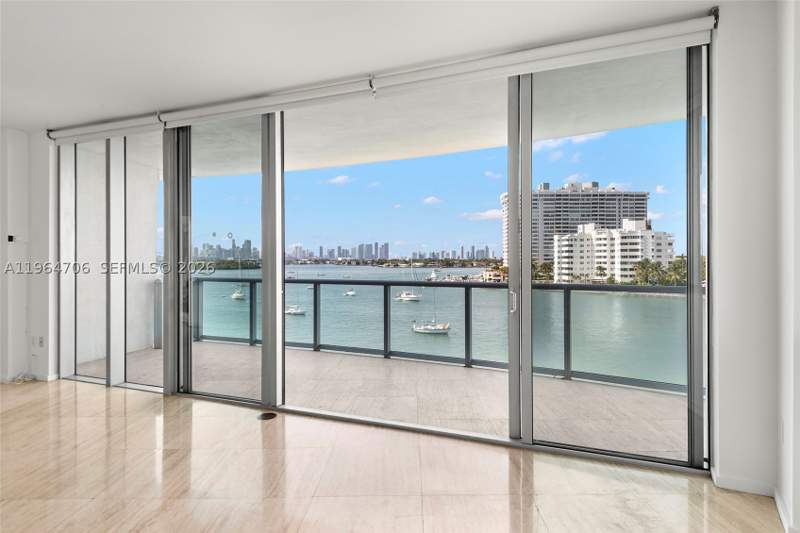 3 bedroom Condominium at 1470 16th St 501, Capri South Beach Condo, Miami Beach — photo 2