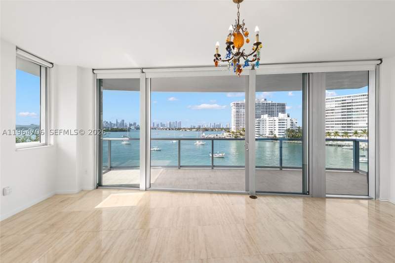 3 bedroom Condominium at 1470 16th St 501, Capri South Beach Condo, Miami Beach — photo 3
