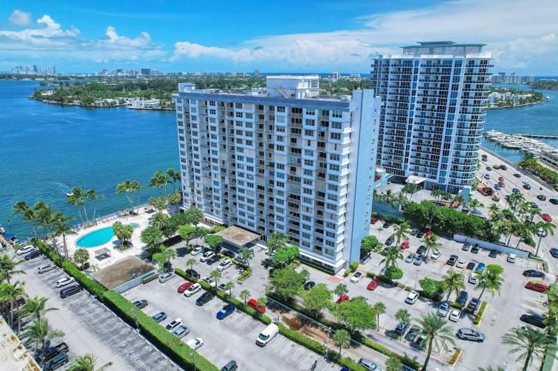 2 bedroom Condominium at 1865 79th Street Causeway 11-N, Kennedy House Condo, North Bay Village — photo 2