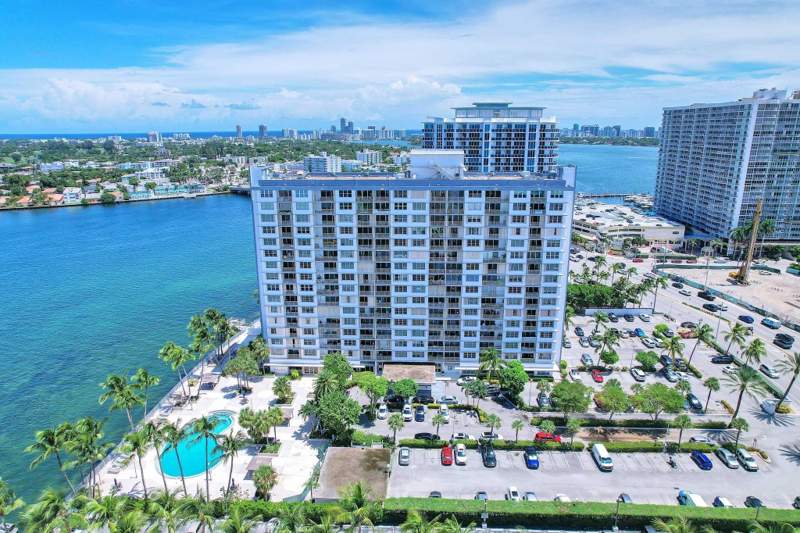 2 bedroom Condominium at 1865 79th Street Causeway 11-N, Kennedy House Condo, North Bay Village — photo 3
