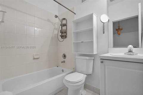 5420 NW 107 Ave 302, Doral FL - photo 18 of 39
