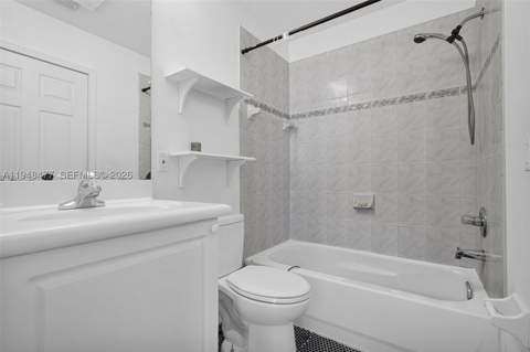 5420 NW 107 Ave 302, Doral FL - photo 19 of 39