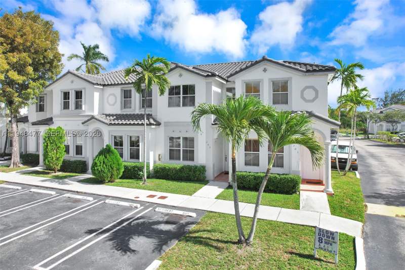 4 bedroom Condominium at 5420 NW 107 Ave 302, Costa Linda Condo, Doral — photo 4