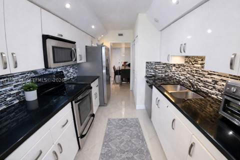 19707 Turnberry Way 20G, Aventura FL - photo 10 of 25