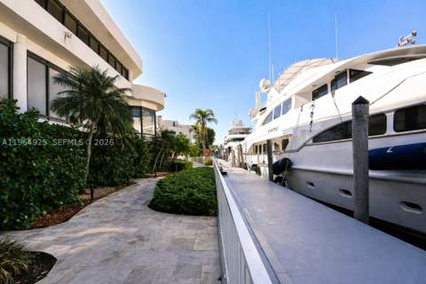 19707 Turnberry Way 20G, Aventura FL - photo 18 of 25
