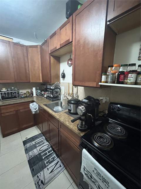 1080 NW 121st St, North Miami FL - photo 11 of 34