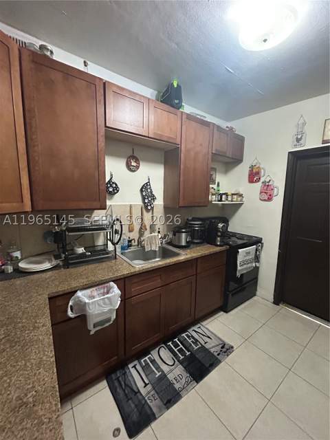 1080 NW 121st St, North Miami FL - photo 9 of 34