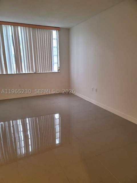 1690 NE 191st St 315-1, Miami FL - photo 10 of 17