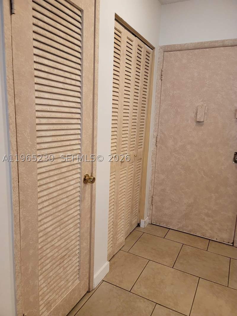 1 bedroom Condominium at 1690 NE 191st St 315-1, Jade Winds Group Bamboo G, Miami — photo 3