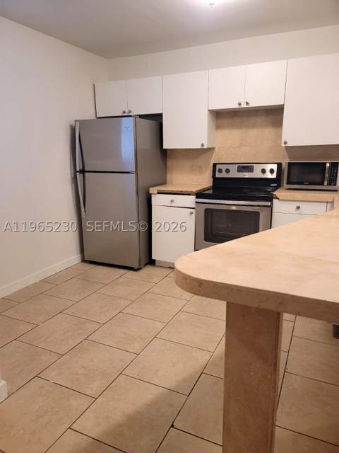 1690 NE 191st St 315-1, Miami FL - photo 8 of 17