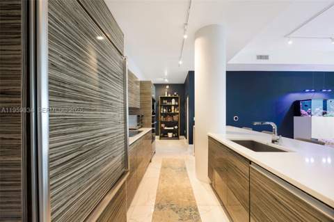 460 NE 28th St Ph 4002, Miami FL - photo 16 of 36