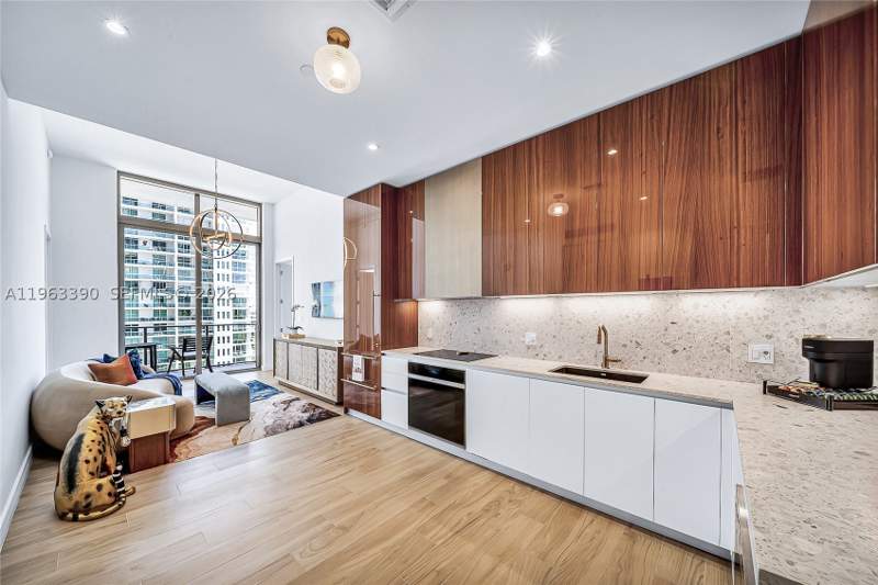 2 bedroom Condominium at 2655 S Bayshore Dr 706, Mr. C Residences, Miami — photo 3