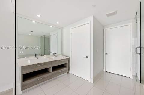 650 NE 32nd St 2205, Miami FL - photo 10 of 58