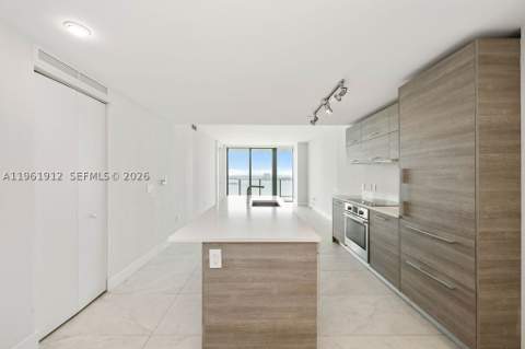 650 NE 32nd St 2205, Miami FL - photo 18 of 58