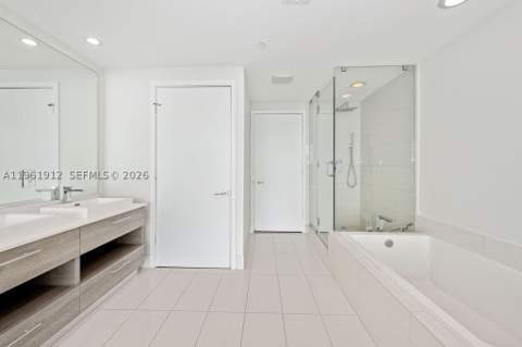 650 NE 32nd St 2205, Miami FL - photo 9 of 58