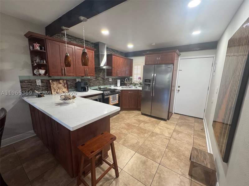 2 bedroom Condominium at 5500 SW 77th Ct 305, Miller Lake Condo, Miami — photo 2