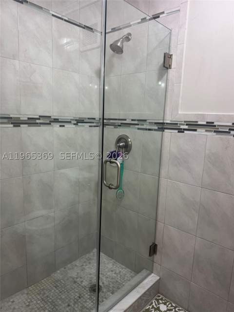 5500 SW 77th Ct 305, Miami FL - photo 8 of 22