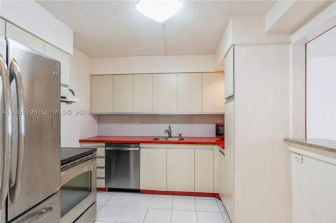 18151 NE 31st Ct 205, Aventura FL - photo 13 of 34