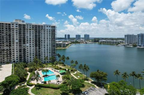 18151 NE 31st Ct 701, Aventura FL - photo 9 of 36