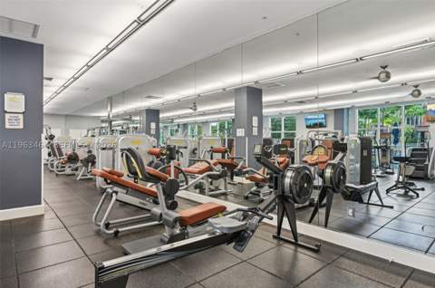 2000 N Bayshore Dr 304, Miami FL - photo 21 of 32