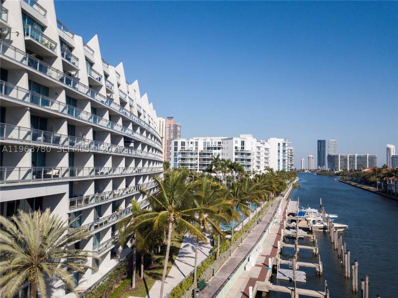 4 bedroom Condominium at 2950 NE 188th St 349, Artech Residences At Aven, Aventura — photo 3