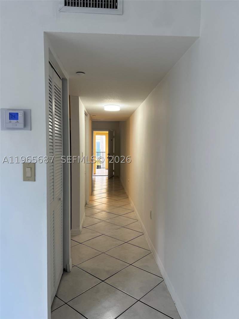 2 bedroom Condominium at 12645 SW 91st St 202, The Shamrock Condo, Miami — photo 4
