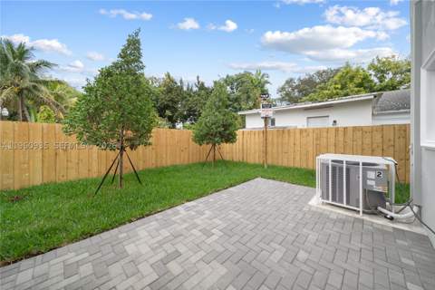 529 NW 56th St, Miami FL - photo 16 of 69