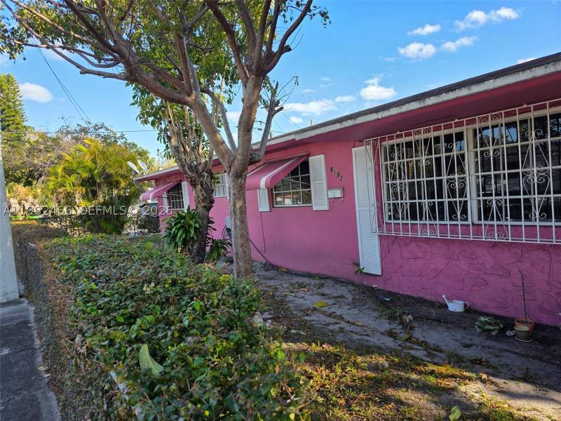 3 bedroom SingleFamilyResidence at 5132 NW 14th Ave, Fairhaven Gardens, Miami — photo 2