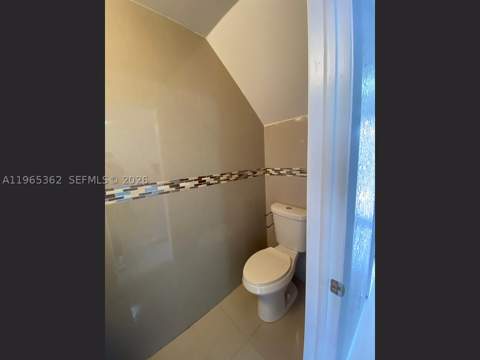 8031 NW 8th St 17, Miami FL - photo 14 of 17