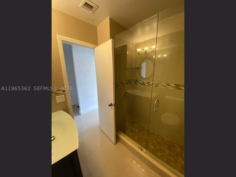 2 bedroom Condominium at 8031 NW 8th St 17, Las Villas De Fountainblea, Miami — photo 4