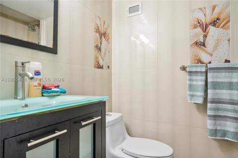 5601 Collins Ave 423, Miami Beach FL - photo 11 of 32