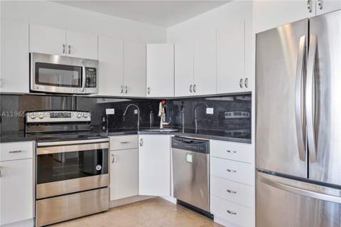 5601 Collins Ave 423, Miami Beach FL - photo 16 of 32