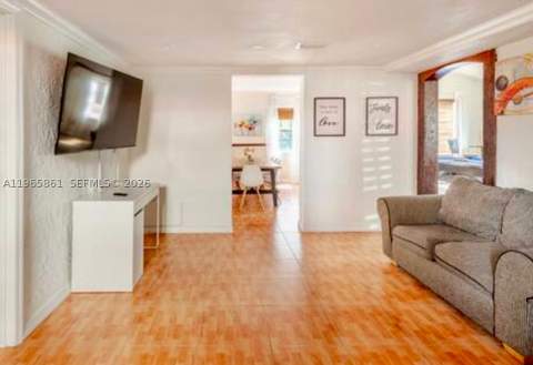 1545 NW 8th Ter, Miami FL - photo 6 of 27