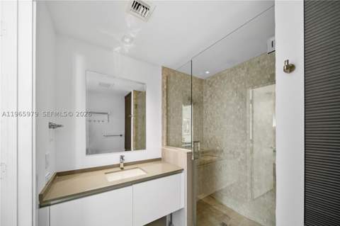 68 SE 6th St 1201, Miami FL - photo 13 of 38