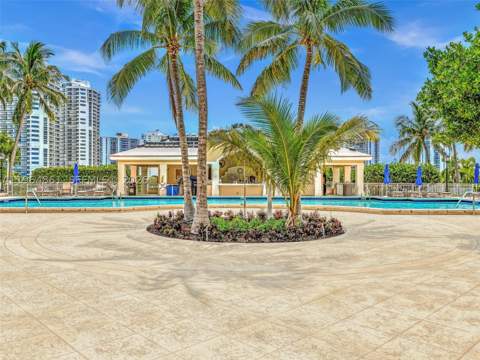 21150 Point Pl 305, Aventura FL - photo 17 of 27