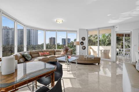 19333 Collins Ave 510, Sunny Isles Beach FL - photo 10 of 57