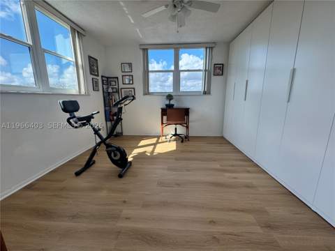 1470 NE 125th Ter 407, North Miami FL - photo 12 of 17
