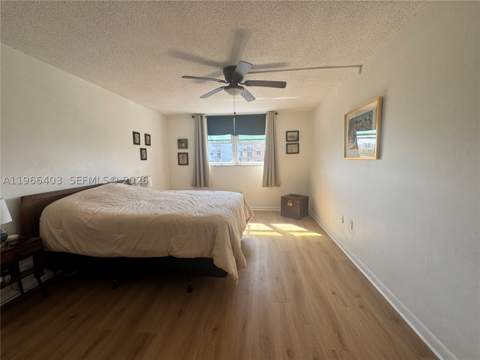 1470 NE 125th Ter 407, North Miami FL - photo 8 of 17