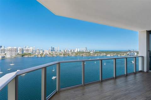 17301 Biscayne Blvd 2110, North Miami Beach FL - photo 8 of 35