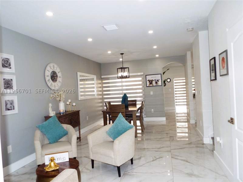 3 bedroom Townhouse at 21470 SW 85th Path, Santa Barbara, Cutler Bay — photo 2