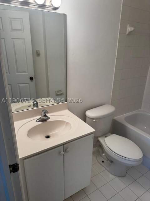 22621 SW 88th Pl 302-8, Cutler Bay FL - photo 14 of 18