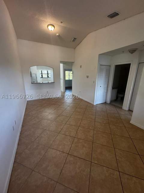 22621 SW 88th Pl 302-8, Cutler Bay FL - photo 6 of 18