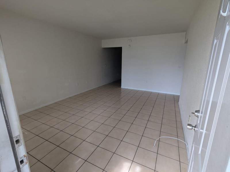 2 bedroom Condominium at 17367 SW 95th Avenue 17367, Village Homes and Condos, Palmetto Bay — photo 4
