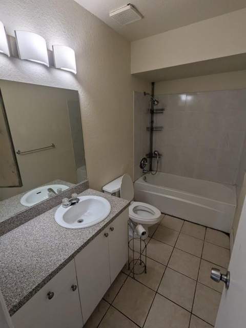 17367 SW 95th Avenue 17367, Palmetto Bay FL - photo 6 of 22