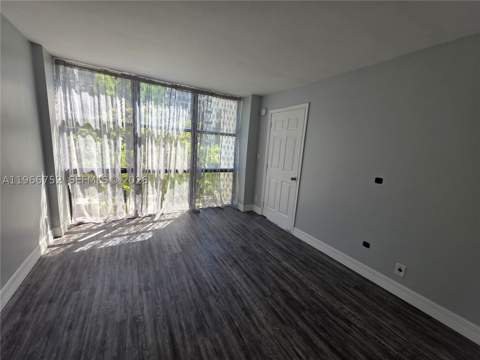 17021 N Bay Rd 324, Sunny Isles Beach FL - photo 19 of 23