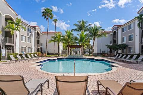 6851 SW 44th St 307, Miami FL - photo 8 of 17