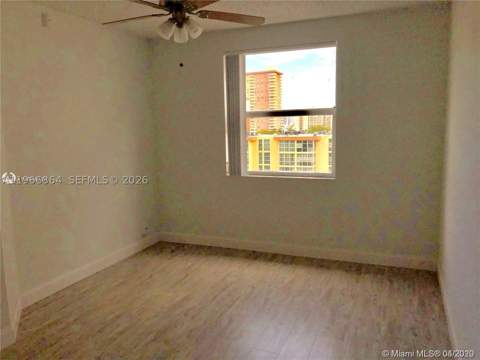 17125 N Bay Rd 3601, Sunny Isles Beach FL - photo 22 of 26